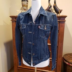 ** SOLD** Levi's denim jean jacket Small